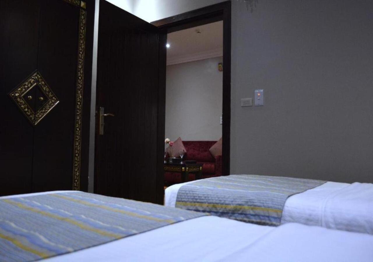 Tobal Al Hamra Hotel Apartments Jeddah Bagian luar foto